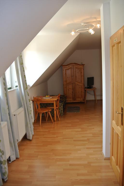 Weingut Primus Suedsteiermark Spielfeld Chambre photo